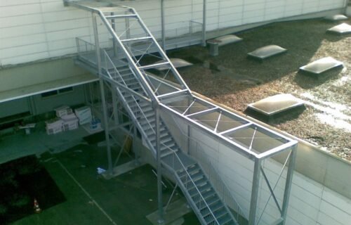 Maintenance stairs