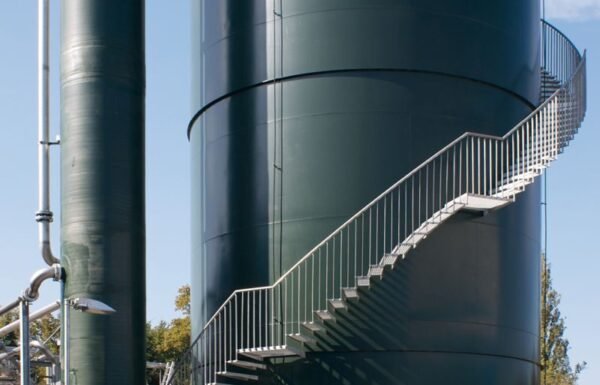 ipari-es-karbantarto-lepcsok-csigalepcsok-tartalykopeny-lepcsok